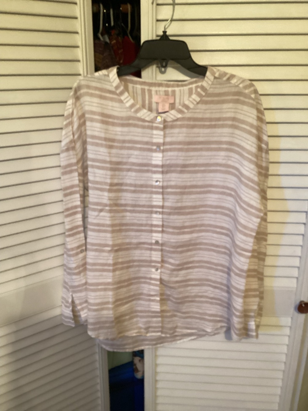 St. tropez West ladies button down 100% linen shirt, size large